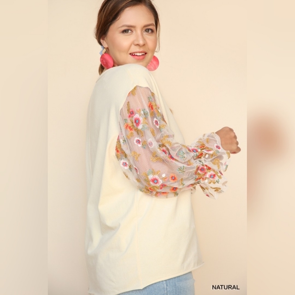 Floral embroidered sheer sleeve top - Picture 2 of 4